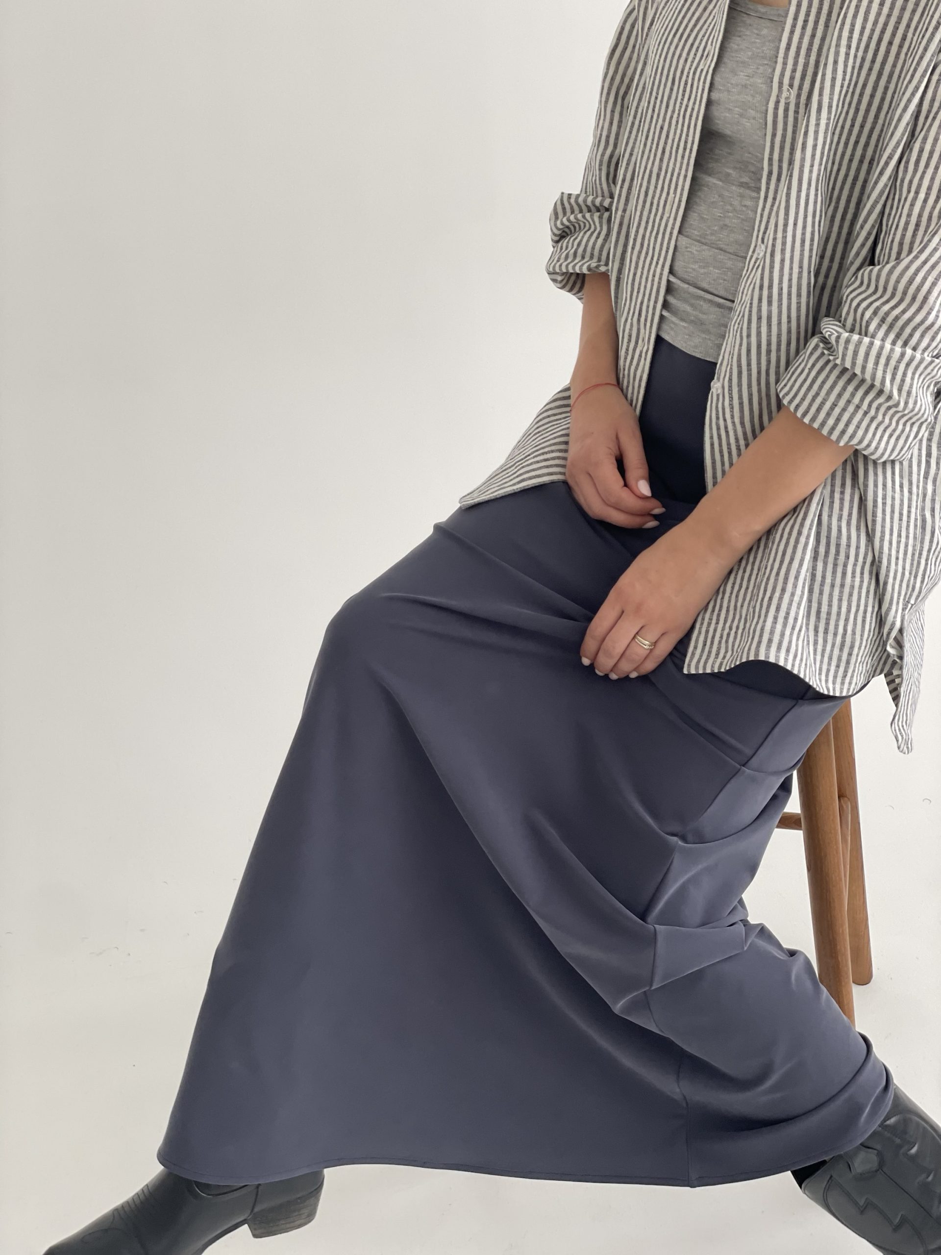 trikotažo sijonas "maxi" mėlynas